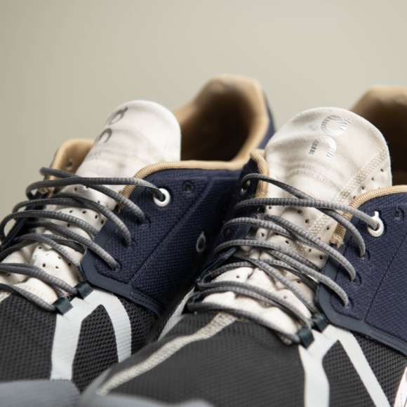 On Cloud 70/30 Running Shoes Mens 13 Black Swiss Engineering CloudTec Sneakers - Picture 2 of 8